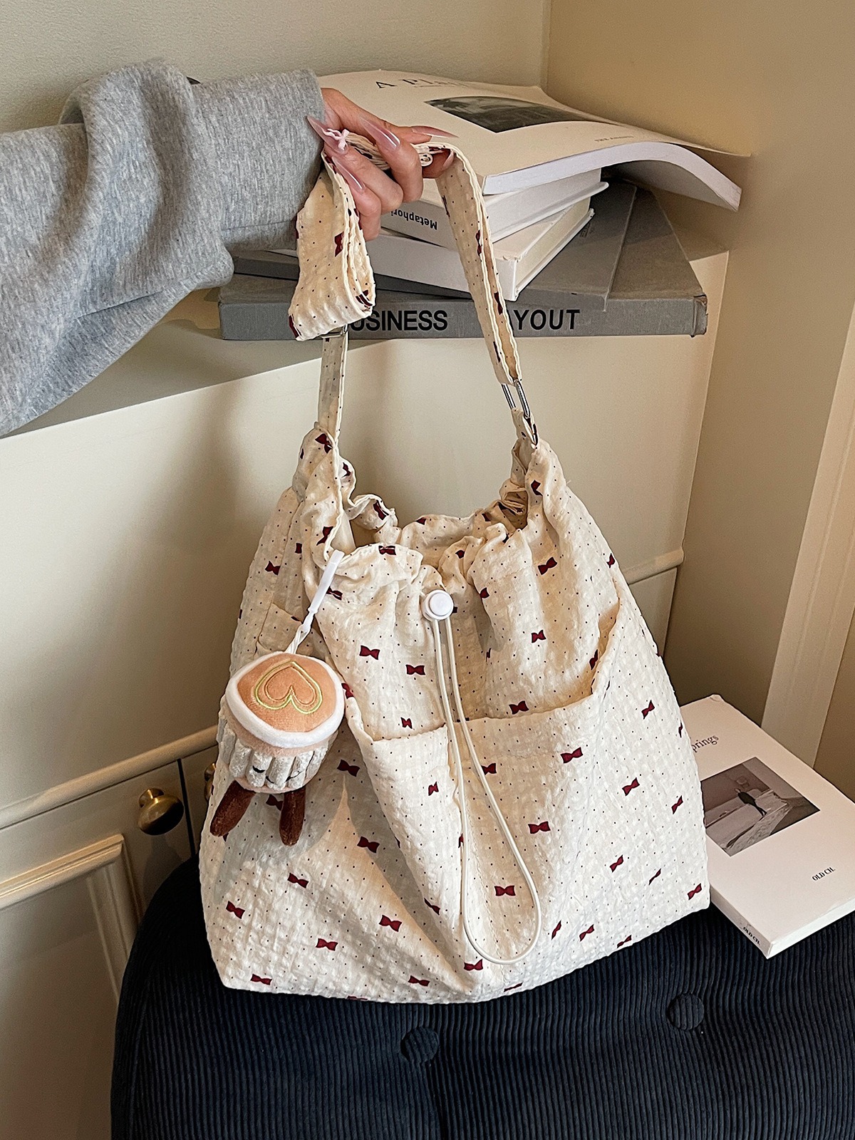 Túi Đeo Vai Size To Dây Rút Xinh Xắn - tt250820