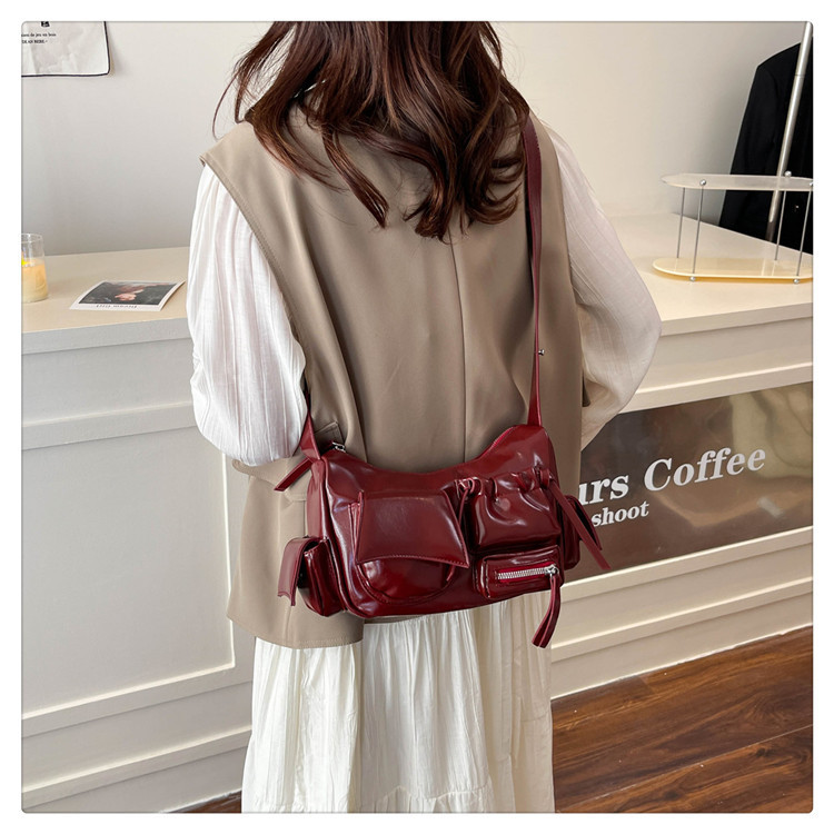 Túi Kẹp Nách Dễ Phối Outfit Hằng Ngày - tt251008