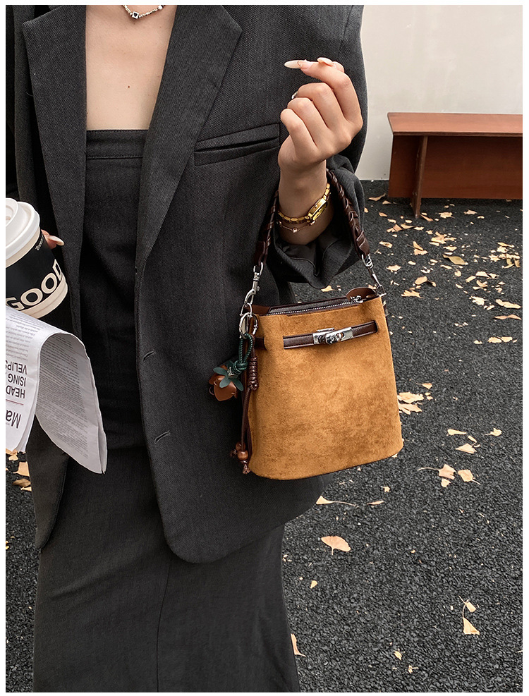 Túi Nữ Size Nhỏ Phù Hợp Dạo Phố - tt251129