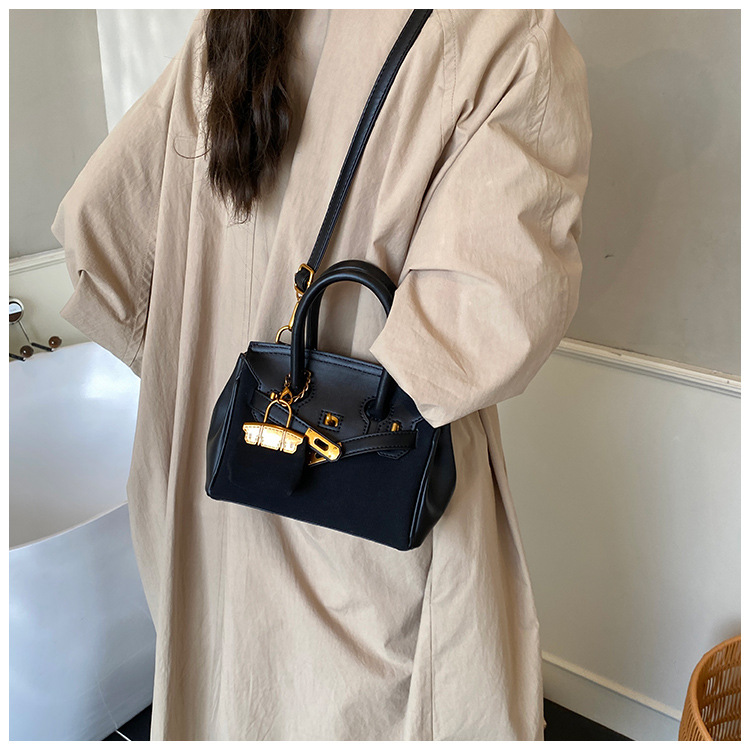 Túi Nhỏ Nữ Tính Thanh Lịch - t251233