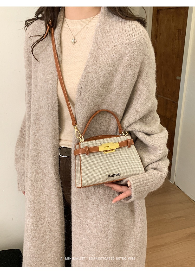 Túi Xách Size Nhỏ Thanh Lịch Nhẹ Nhàng - tt260421