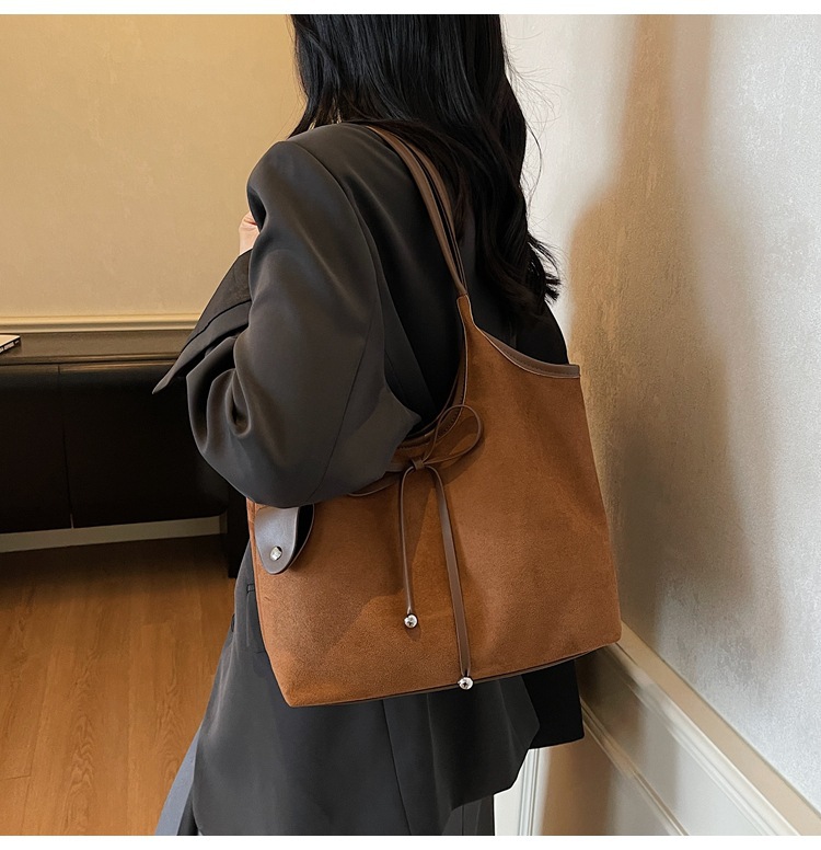 Túi Size Vừa Gọn Nhẹ Không Cồng Kềnh - tt251173