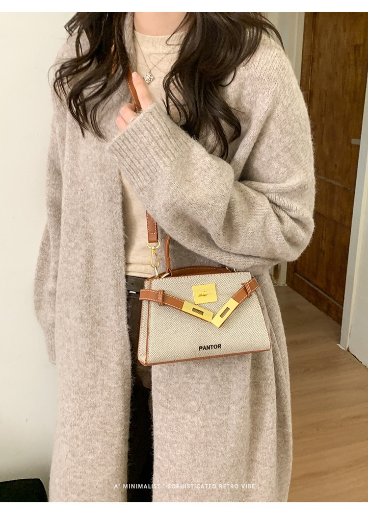 Túi Xách Size Nhỏ Thanh Lịch Nhẹ Nhàng - tt260421