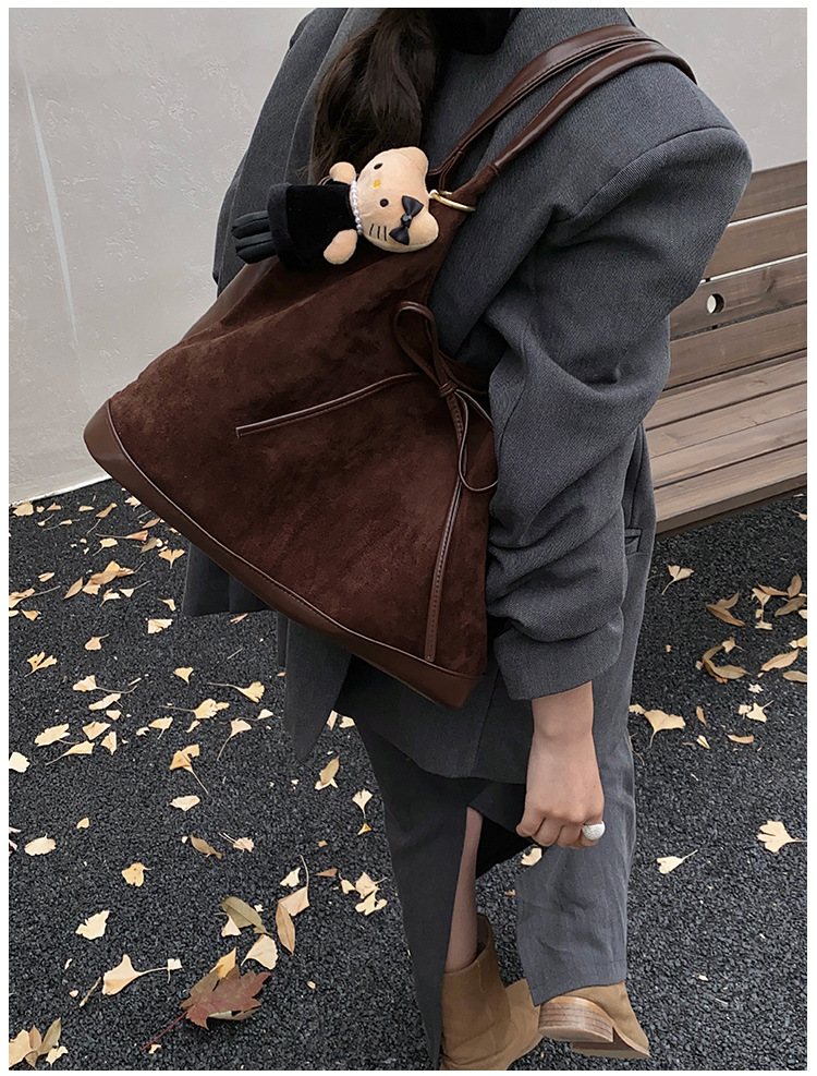 Túi Da Lộn Size To Đeo Vai Thoải Mái Dễ Sử Dụng - tt251061