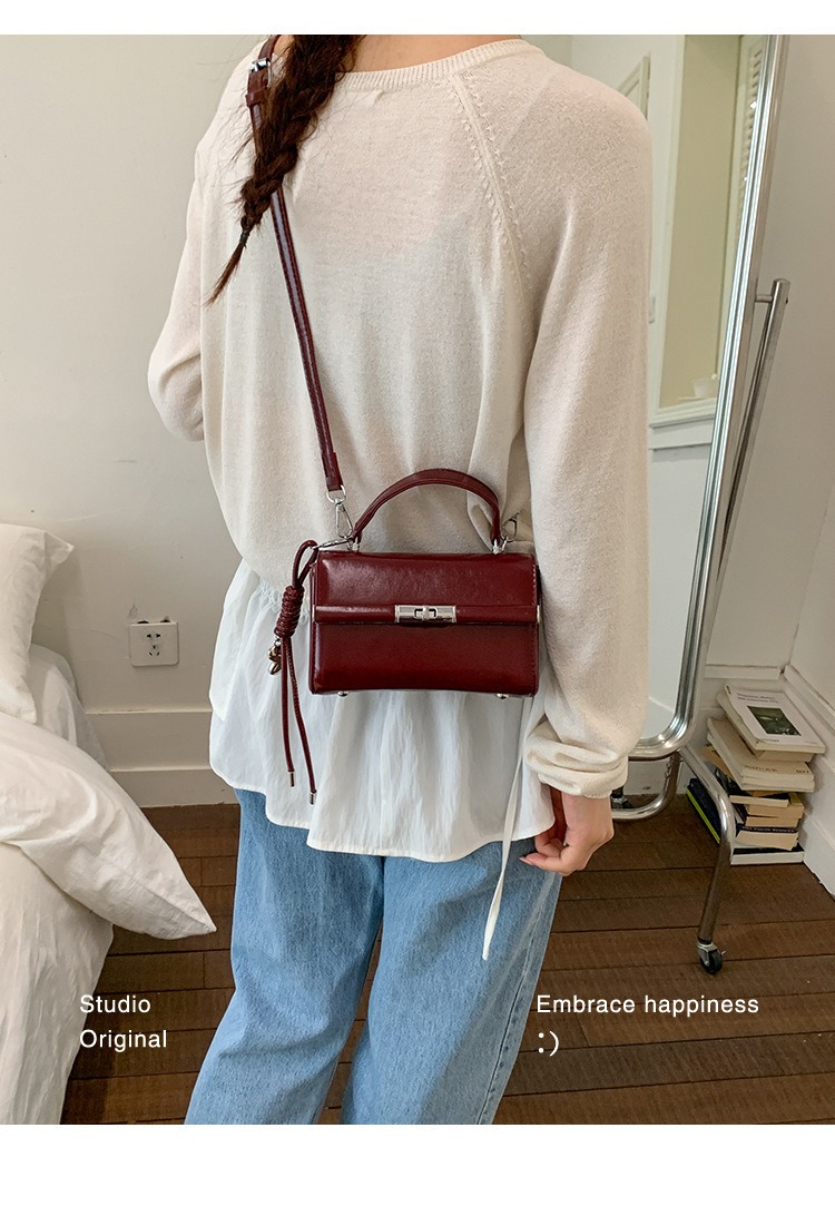 Túi Xách Size Nhỏ Gọn Gàng Thời Trang - tt260413