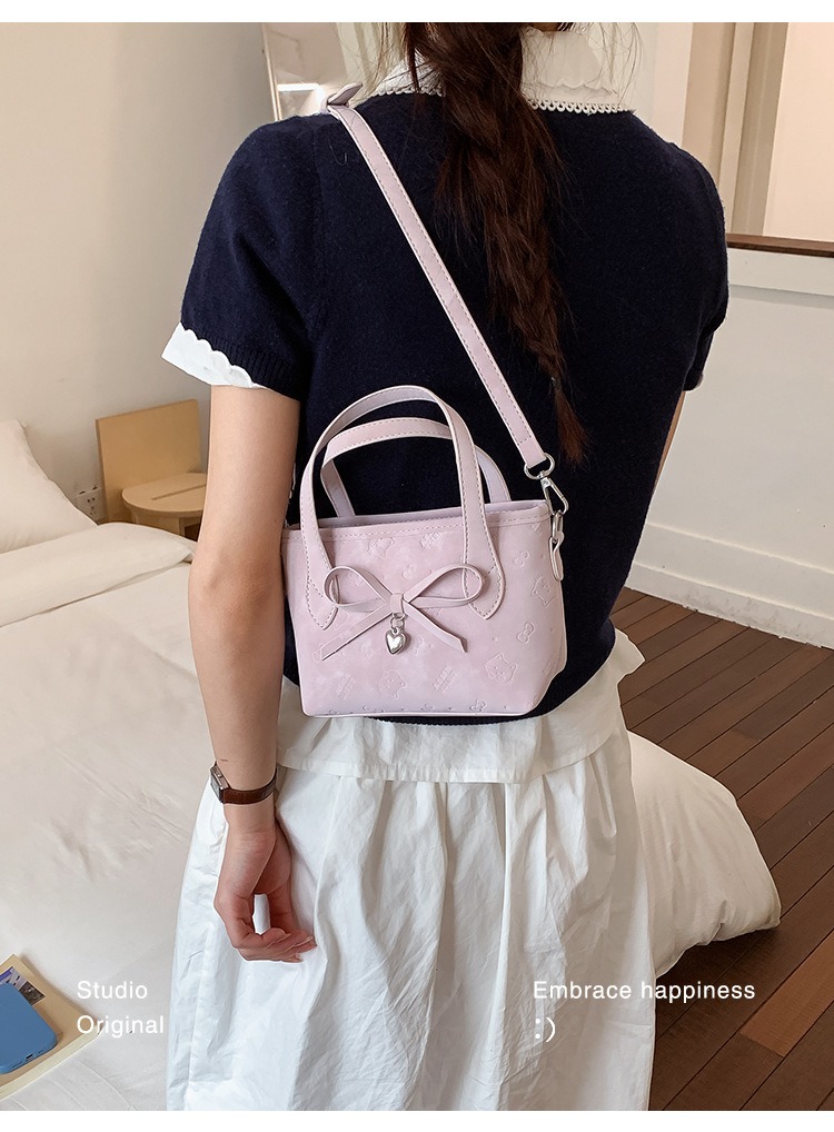 Túi Xách Size Vừa Kiểu Dáng Trẻ Trung - tt250347