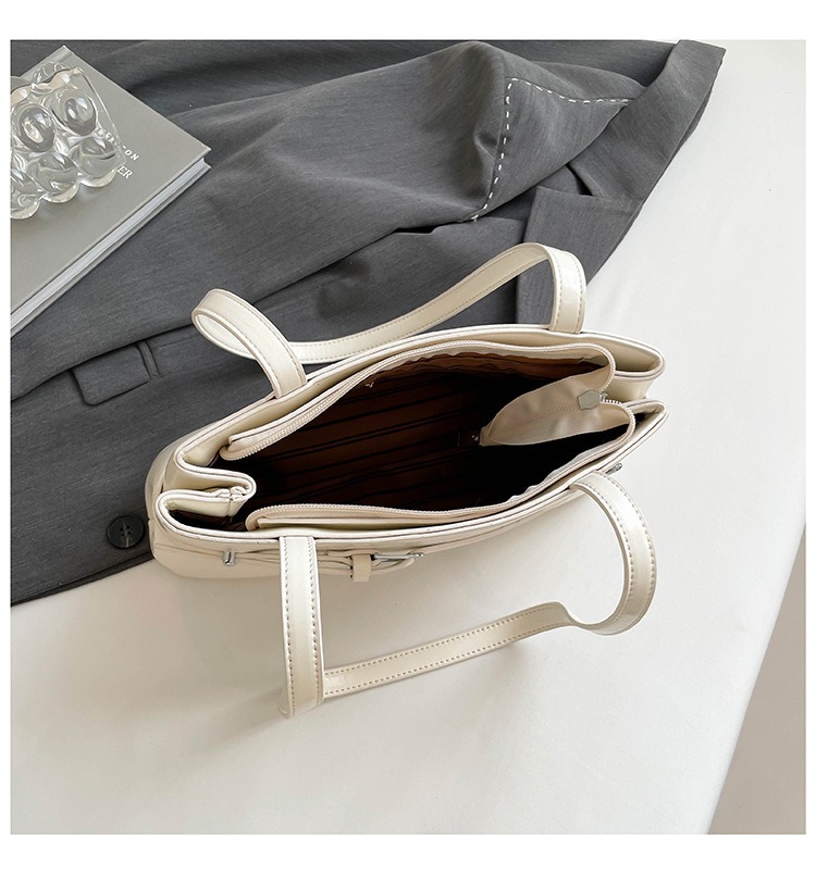 Túi Kẹp Nách Phong Cách Gen Z - tt260415