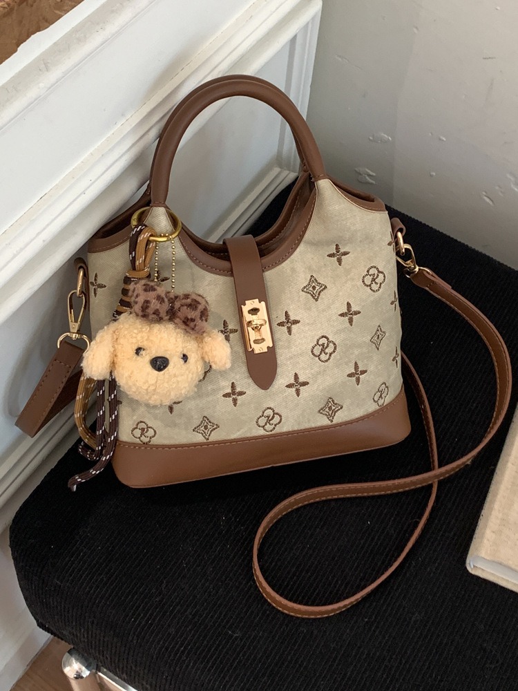 Túi Xách Nhỏ Nhẹ Nhàng Dễ Mang - tt250331