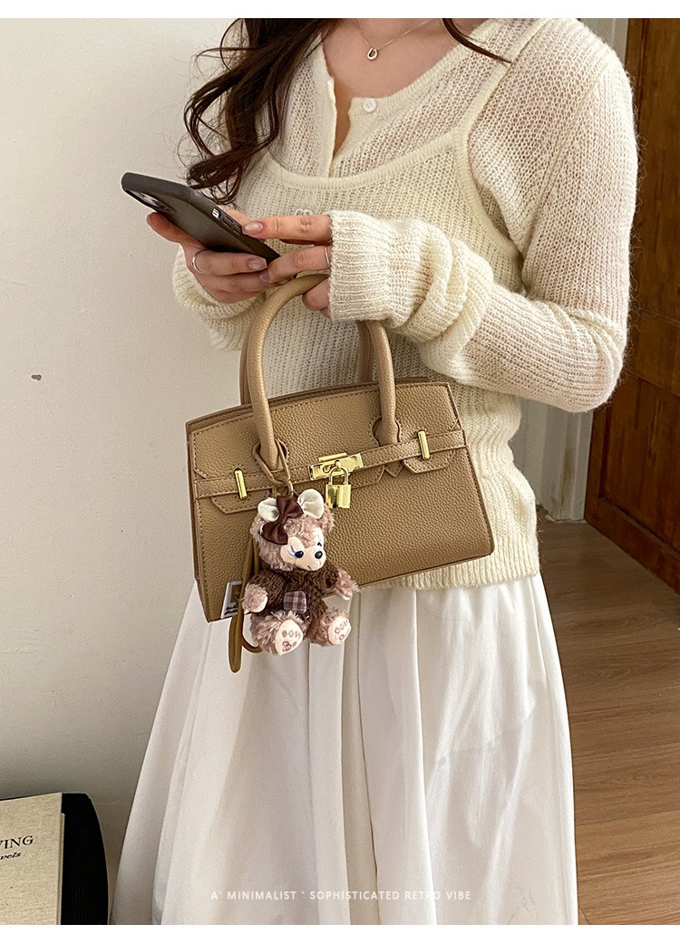 Túi Xách Size Nhỏ Nhỏ Mà Có Võ - tt260407