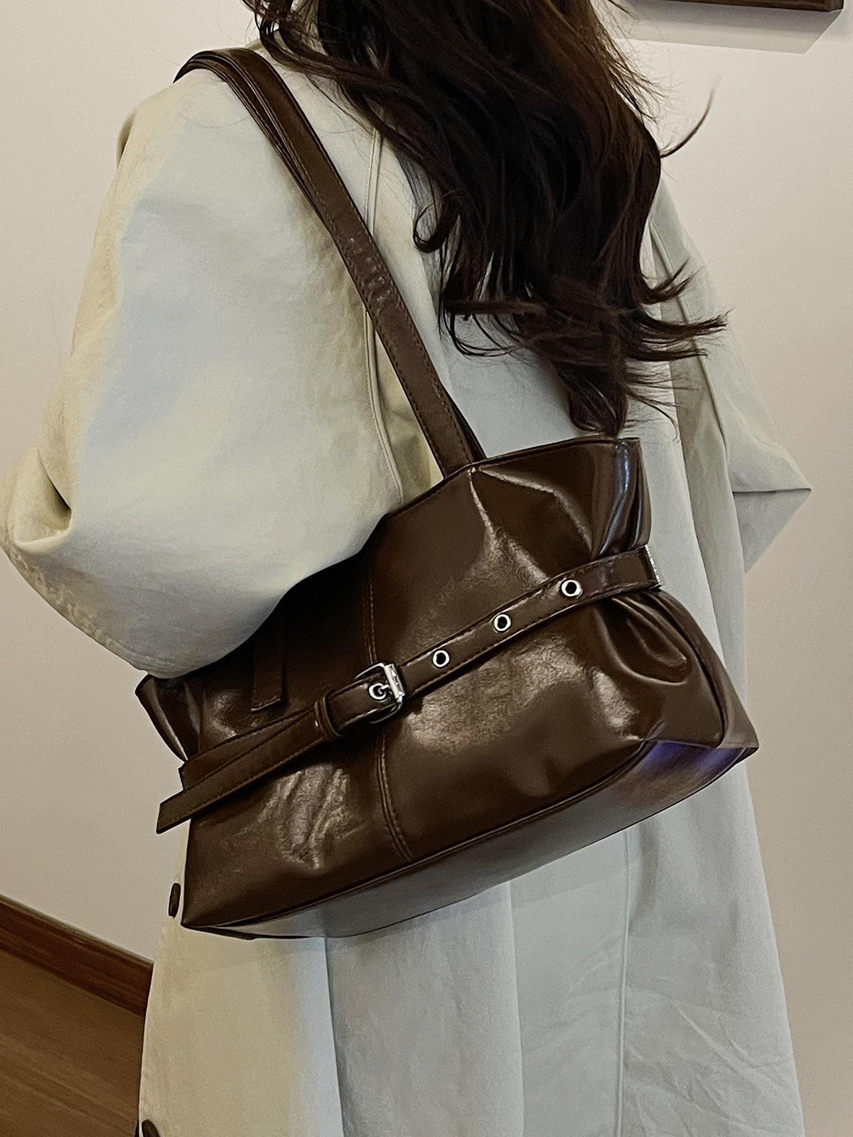 Túi Size To Đeo Vai Thoải Mái - tt251124