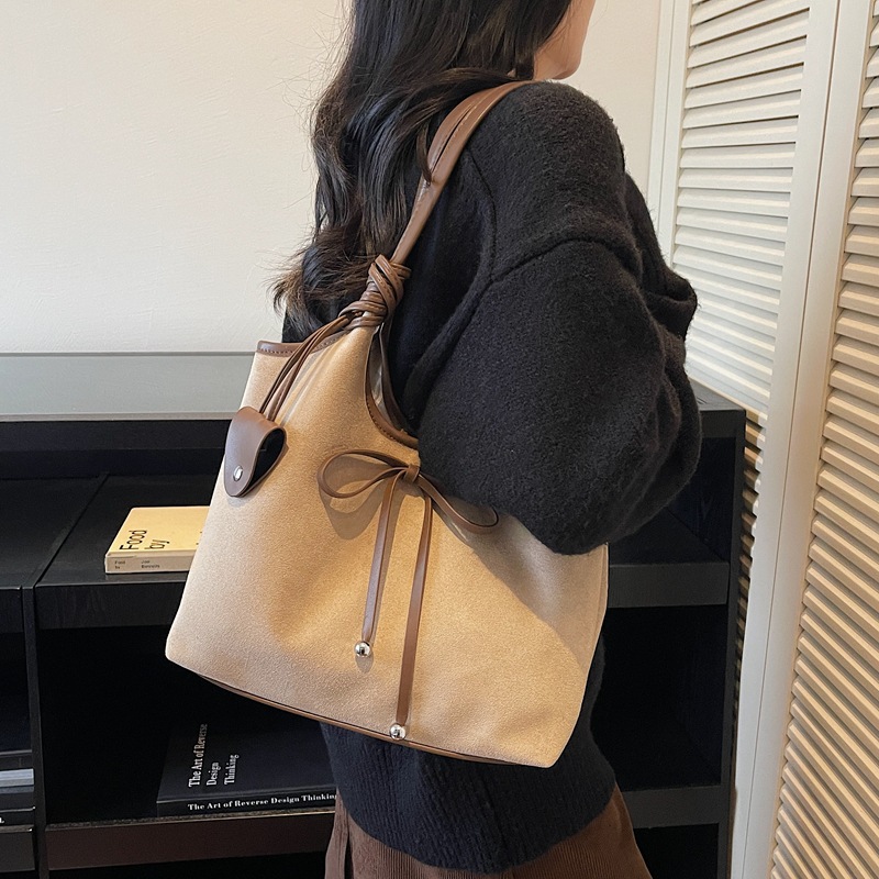 Túi Size Vừa Gọn Nhẹ Không Cồng Kềnh - tt251173