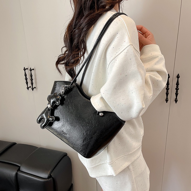 Túi Kẹp Nách Kiểu Dáng Sang Chảnh  - tt250909