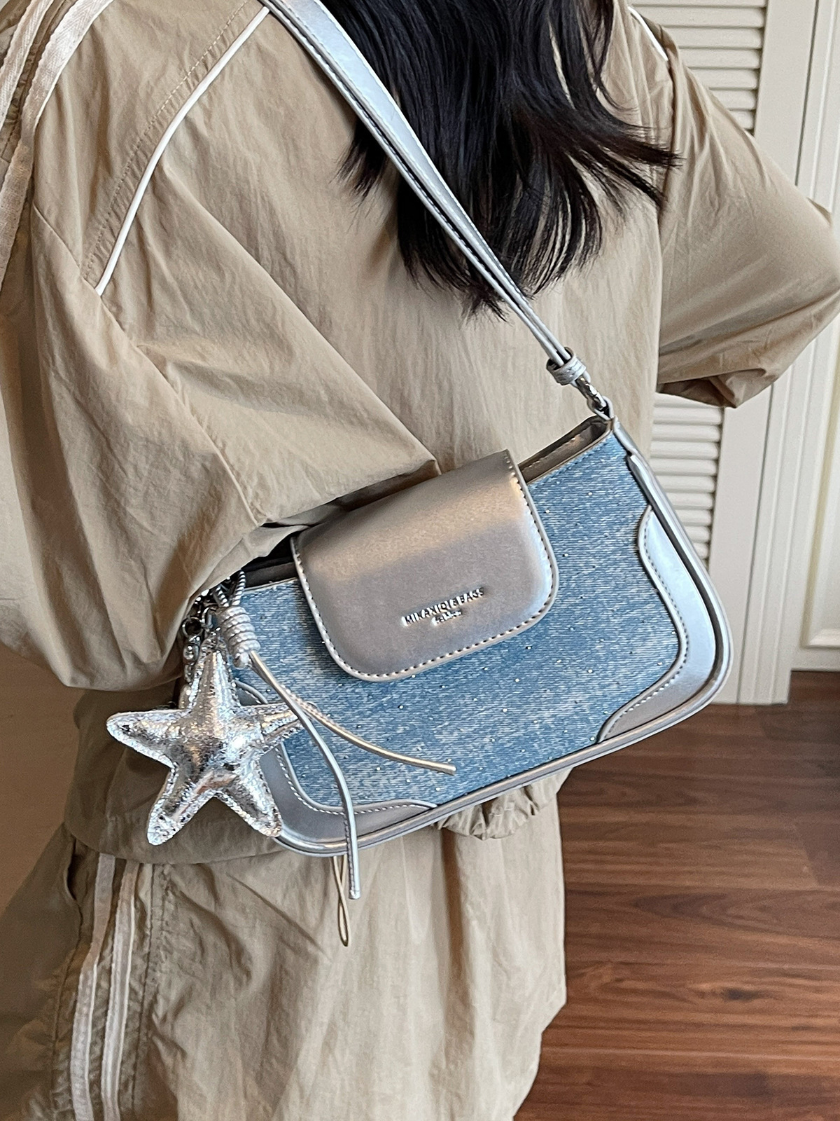 Túi Màu Bò Phong Cách Sang Nhẹ - tt251250