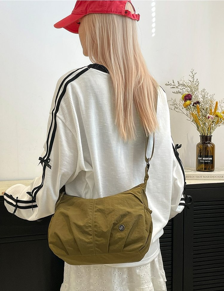 Túi Đeo Chéo Chất Dù Nhiều Ngăn Retro - tt250444