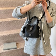 Túi Đeo Chéo Cầm Tay Siêu Xinh - tt250523