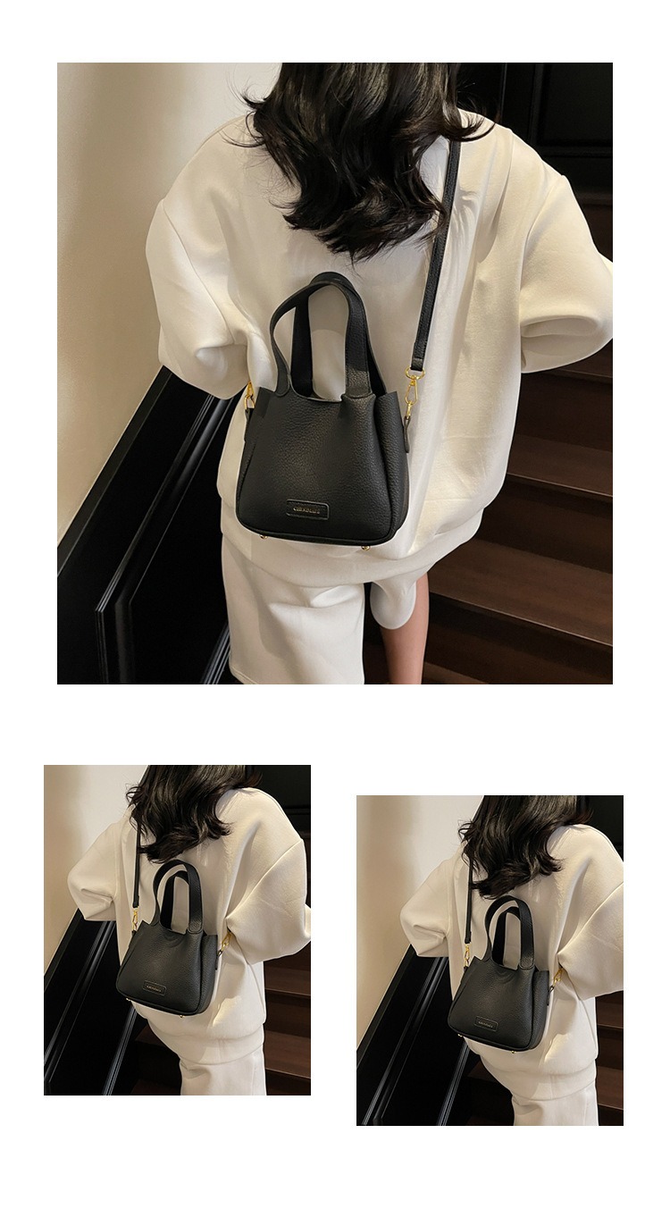 Túi Đeo Chéo Cầm Tay Siêu Basic - tt250427