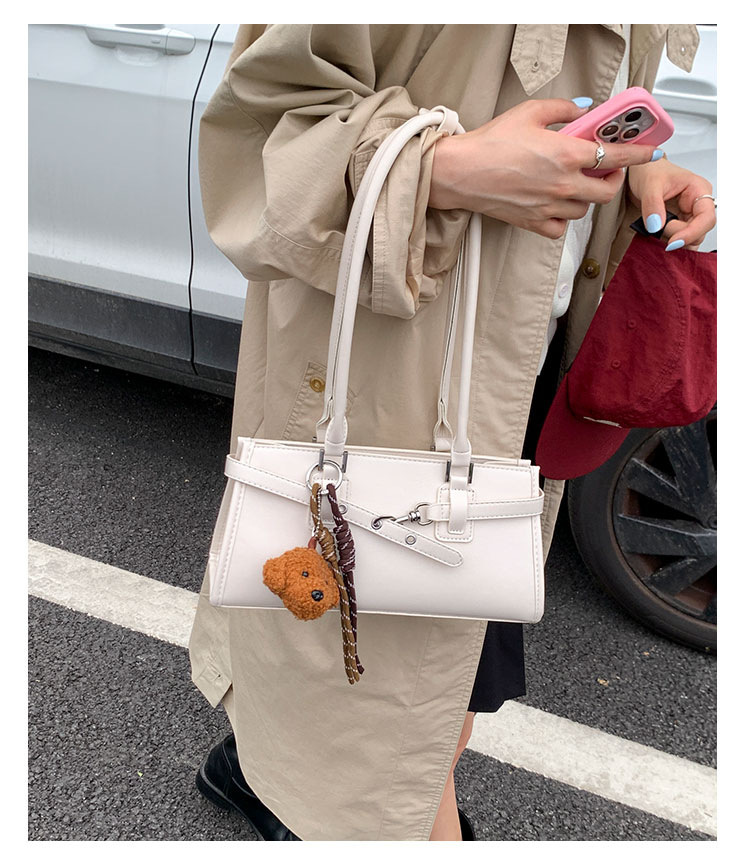 Túi Đeo Vai Kẹp Nách Kèm Charm Siêu Xinh - tt250853