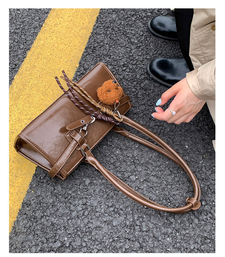 Túi Đeo Vai Kẹp Nách Kèm Charm Siêu Xinh - tt250853