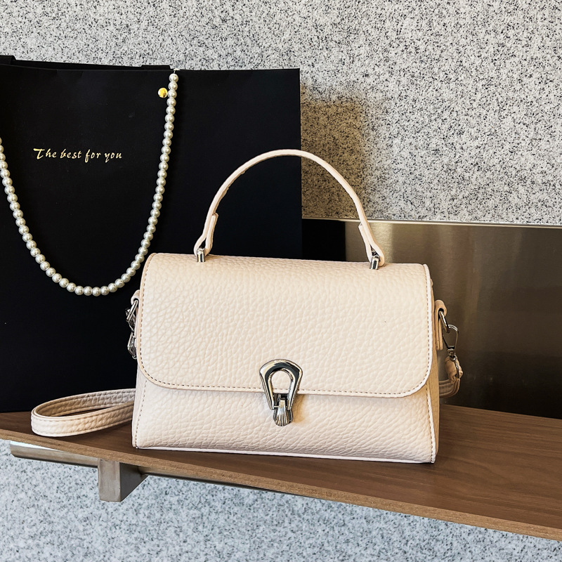 Túi Size Nhỏ Đi Chơi Cực Hợp - tt260436