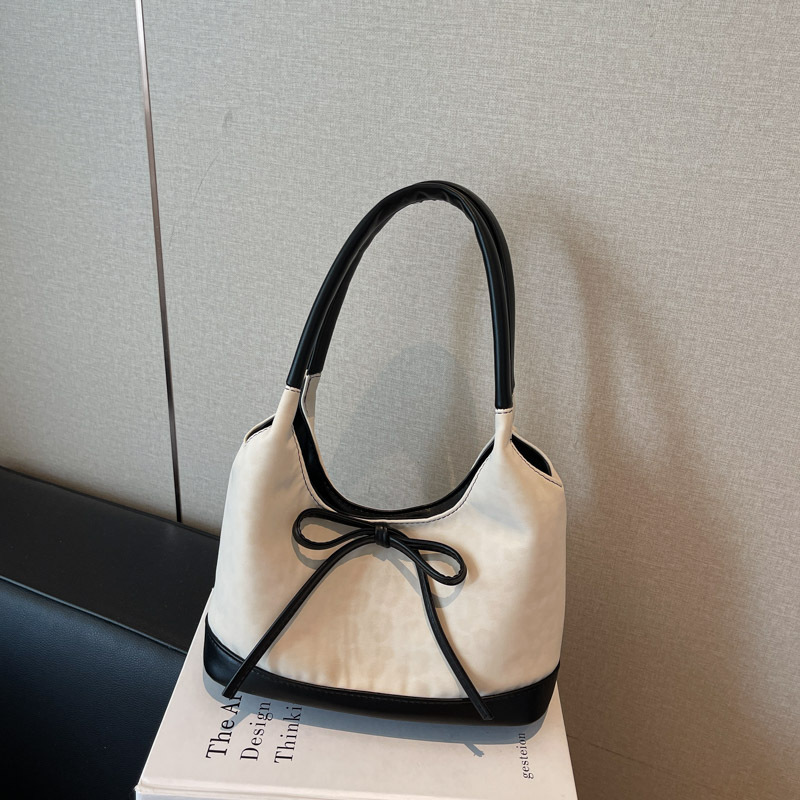 Túi Da Lộn Size Vừa Phù Hợp Đi Làm Đi Chơi - tt251073