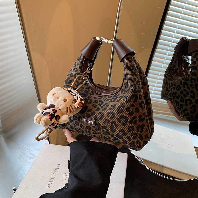 Túi Size Nhỏ Da Báo Phong Cách Cá Tính Nổi Bật - tt251076