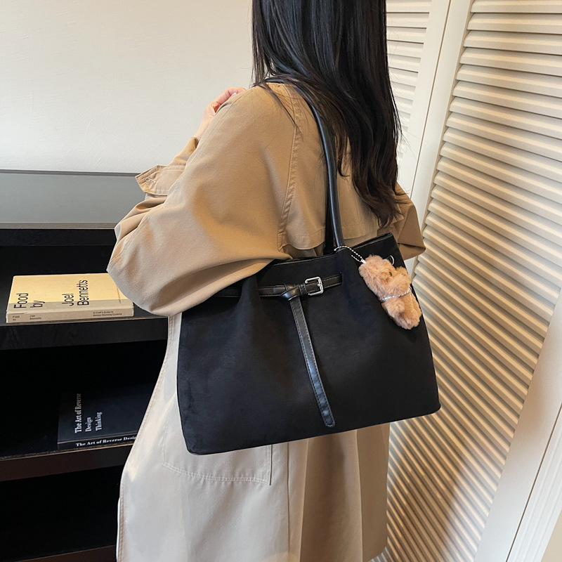 Túi Size To Rộng Rãi Tiện Lợi Hằng Ngày - tt251122