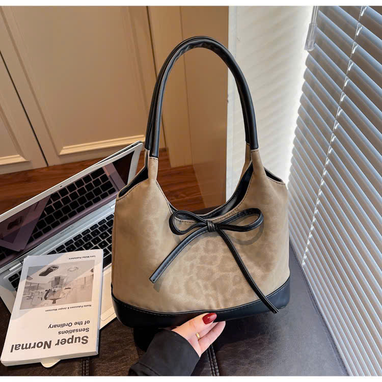 Túi Da Lộn Size Vừa Phù Hợp Đi Làm Đi Chơi - tt251073