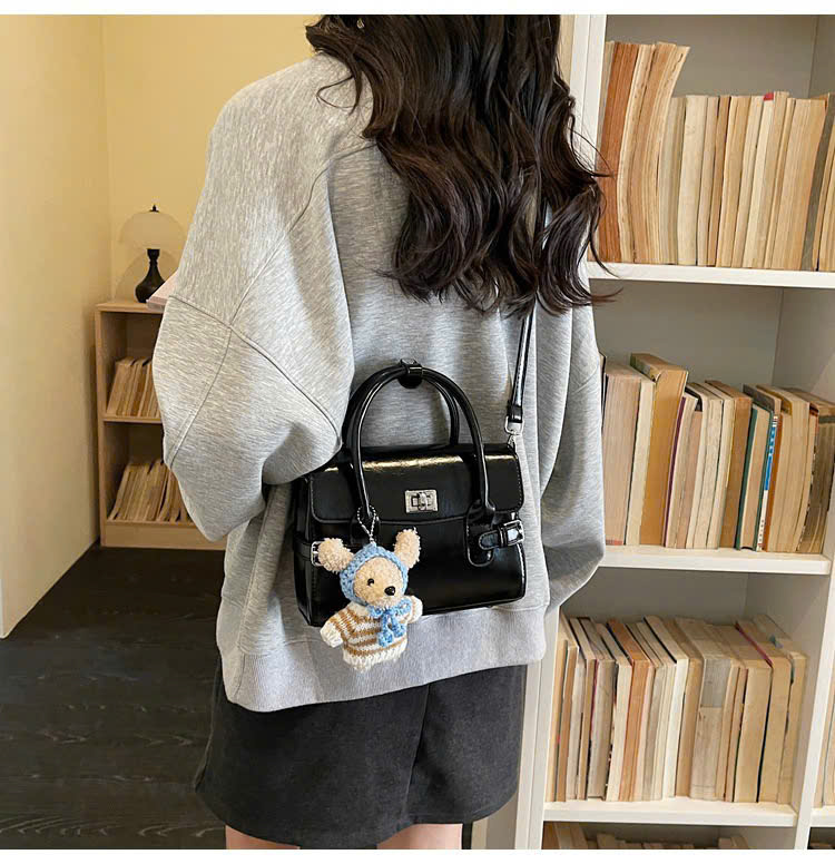 Túi Xách Size Vừa Form Đẹp Hằng Ngày - tt250343