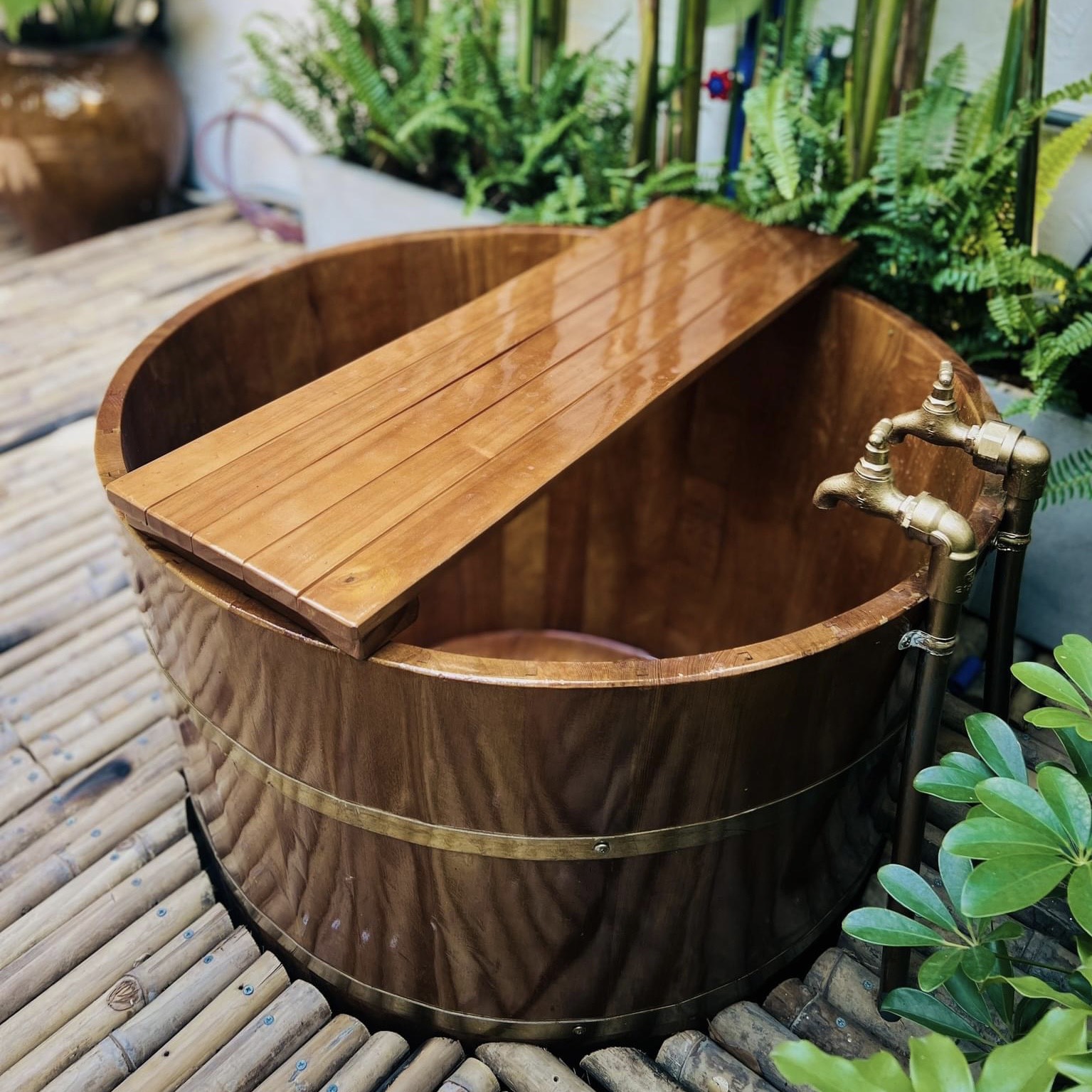 Chậu tắm bằng gỗ chất liệu gỗ Thông, Sồi, Pơmu giá tại Xưởng