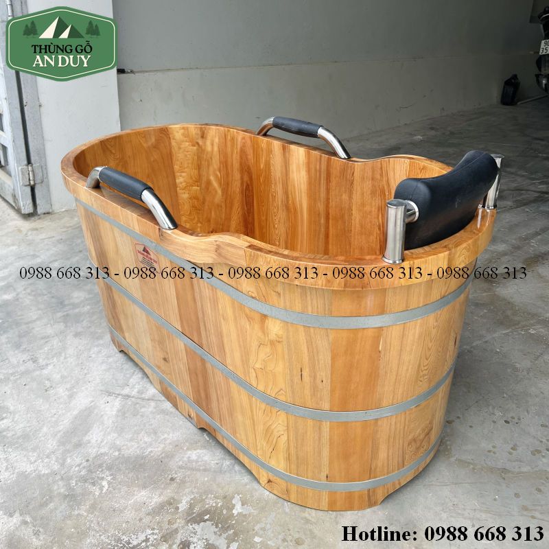 Tay cầm bọc da của bồn tắm Pơ Mu cao cấp.