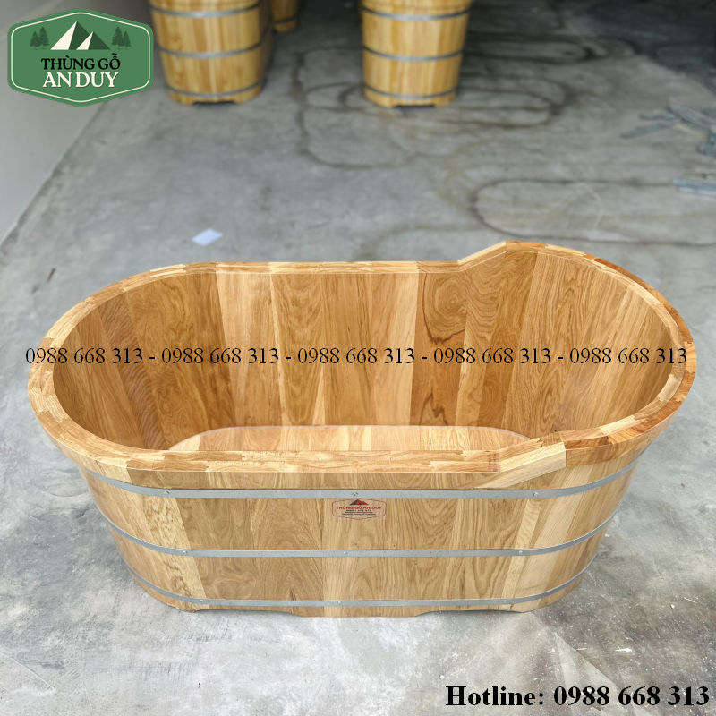 Bồn tắm gỗ cao cấp dáng Oval hoàn thiện bọc da sang trọng