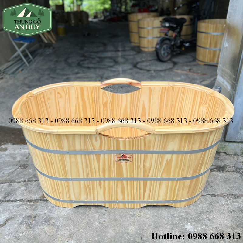 Bồn tắm gỗ thông bo viền tay nắm hoàn thiện tại xưởng An Duy