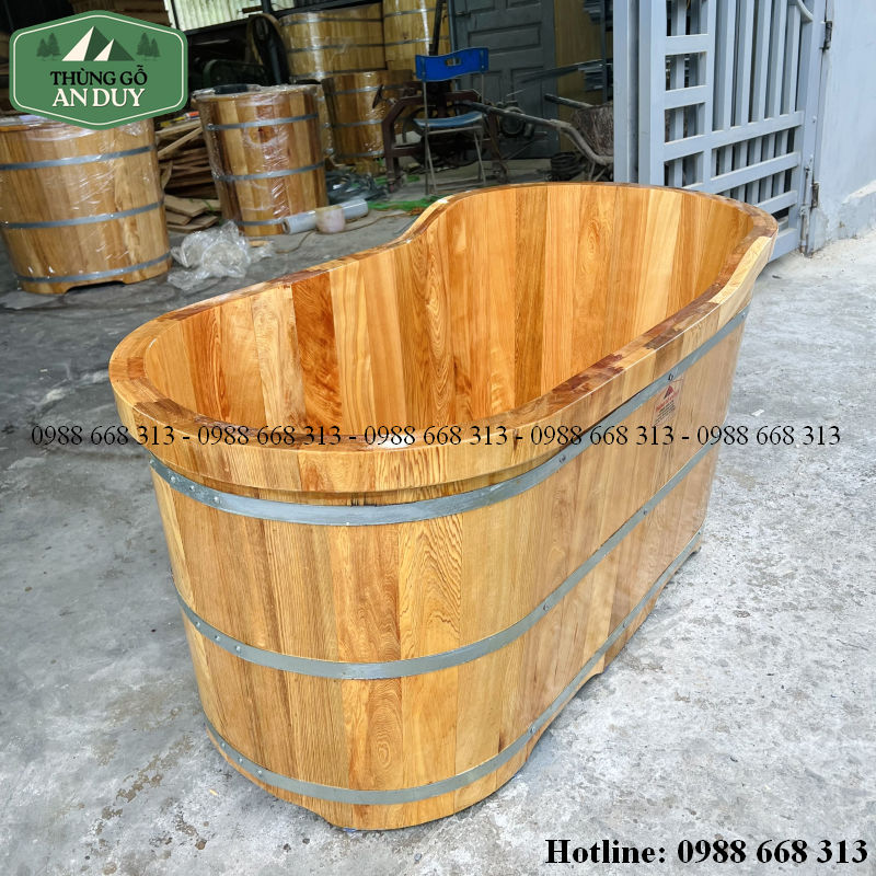 Chi tiết viền bo tròn trên bồn tắm gỗ Pơmu