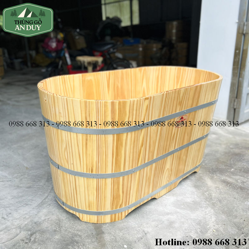 Cấu tạo bồn tắm gỗ thông dáng Oval với đai inox