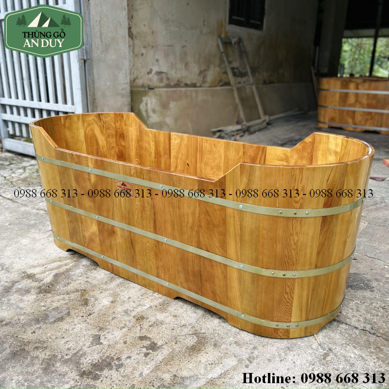 Vân gỗ Pơ Mu tự nhiên trên Bồn Tắm Gỗ Pơmu 2 Người