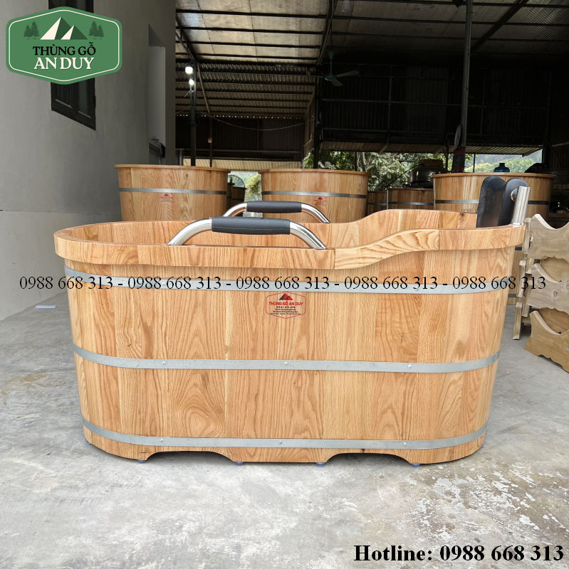 Bồn tắm gỗ ovan sồi tự nhiên dùng trong phòng tắm