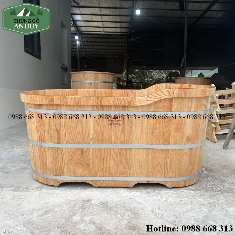 Bồn tắm gỗ Sồi Oval cao cấp.