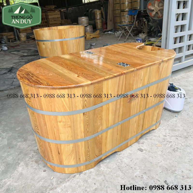 Thiết kế bồn tắm Pơ Mu dáng oval thuôn dài ngả lưng thoải mái