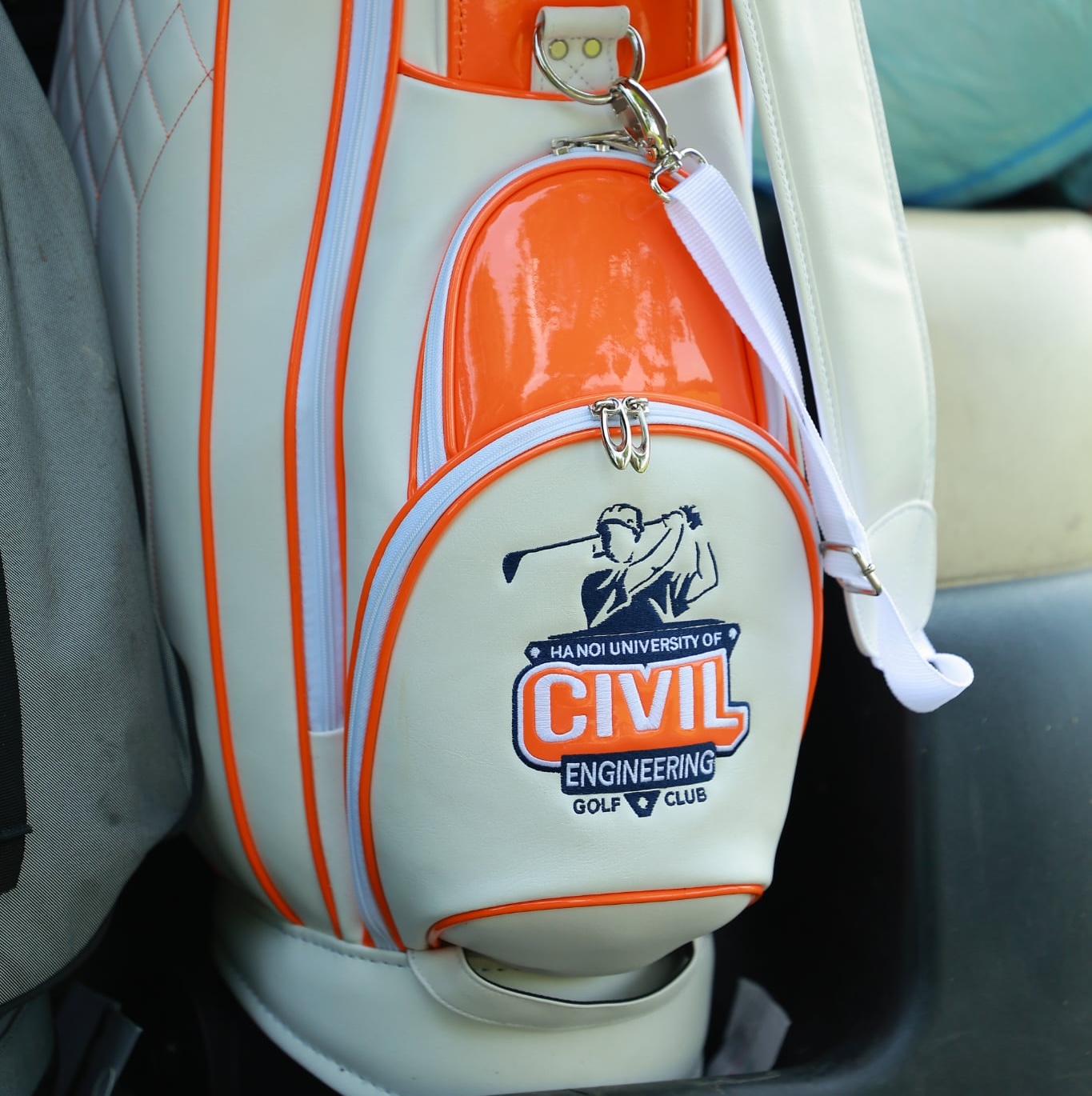 THIẾT KẾ VÀ GIA CÔNG PHỤ KIỆN GOLF