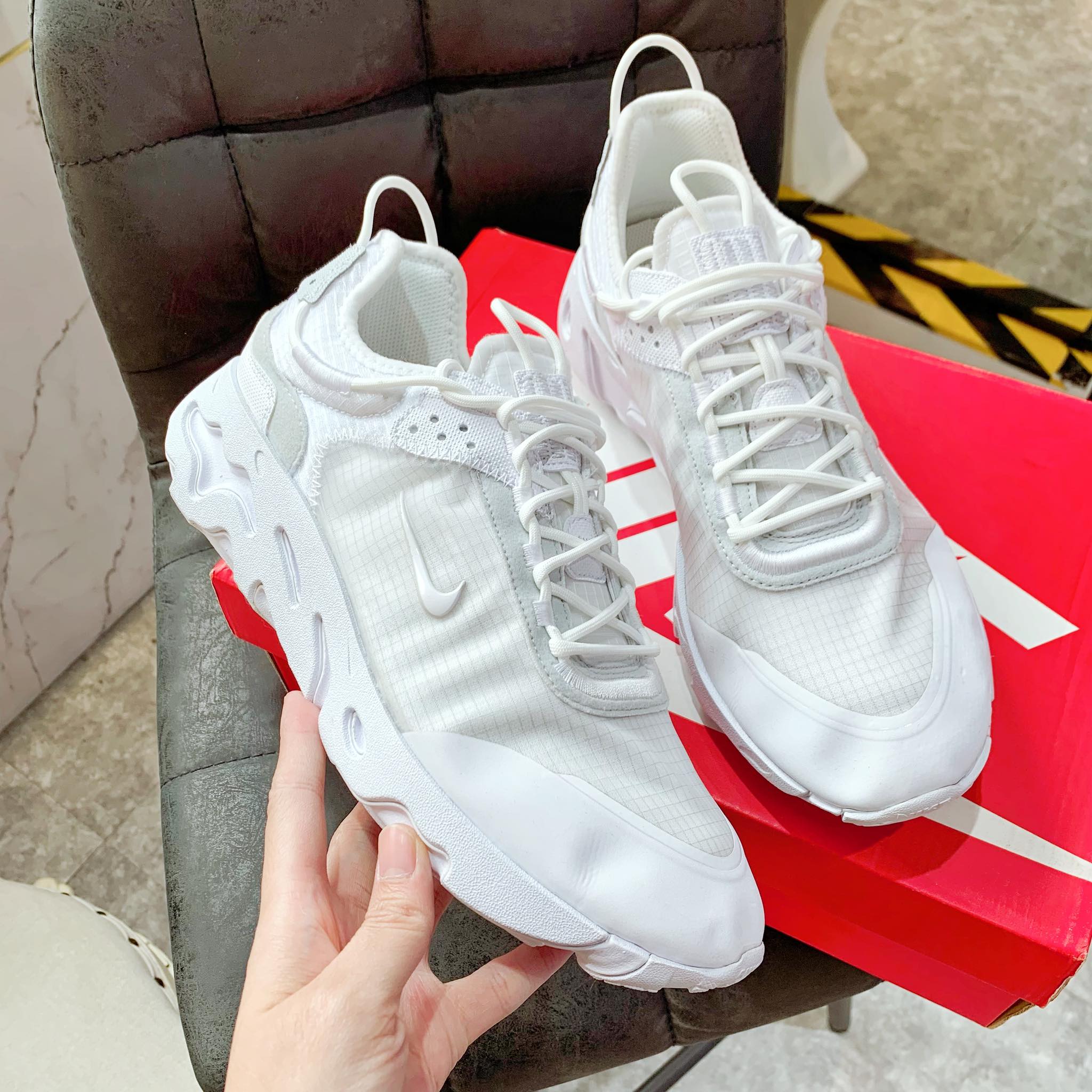 Giày Nike React Live Triple White 