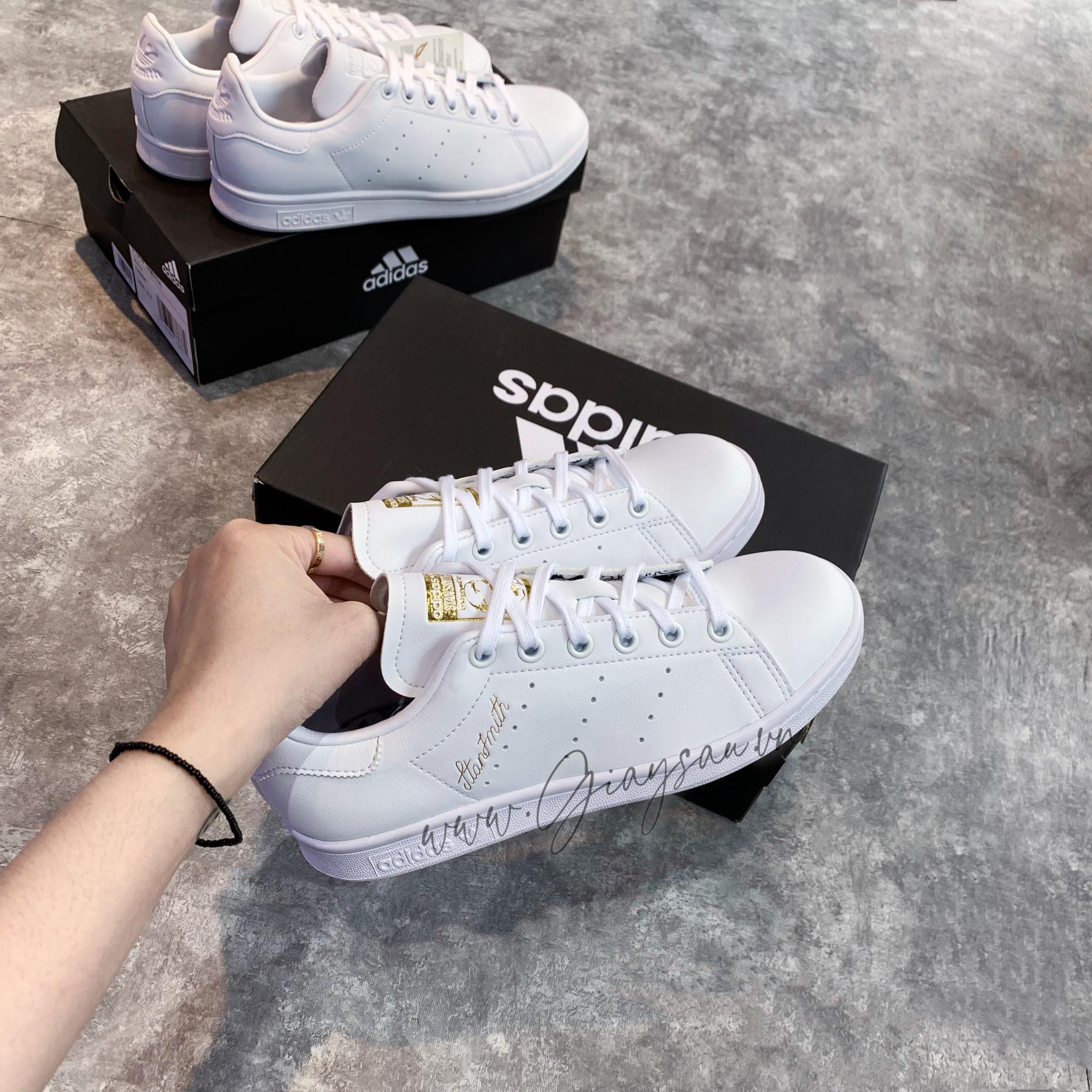 adidas h00307