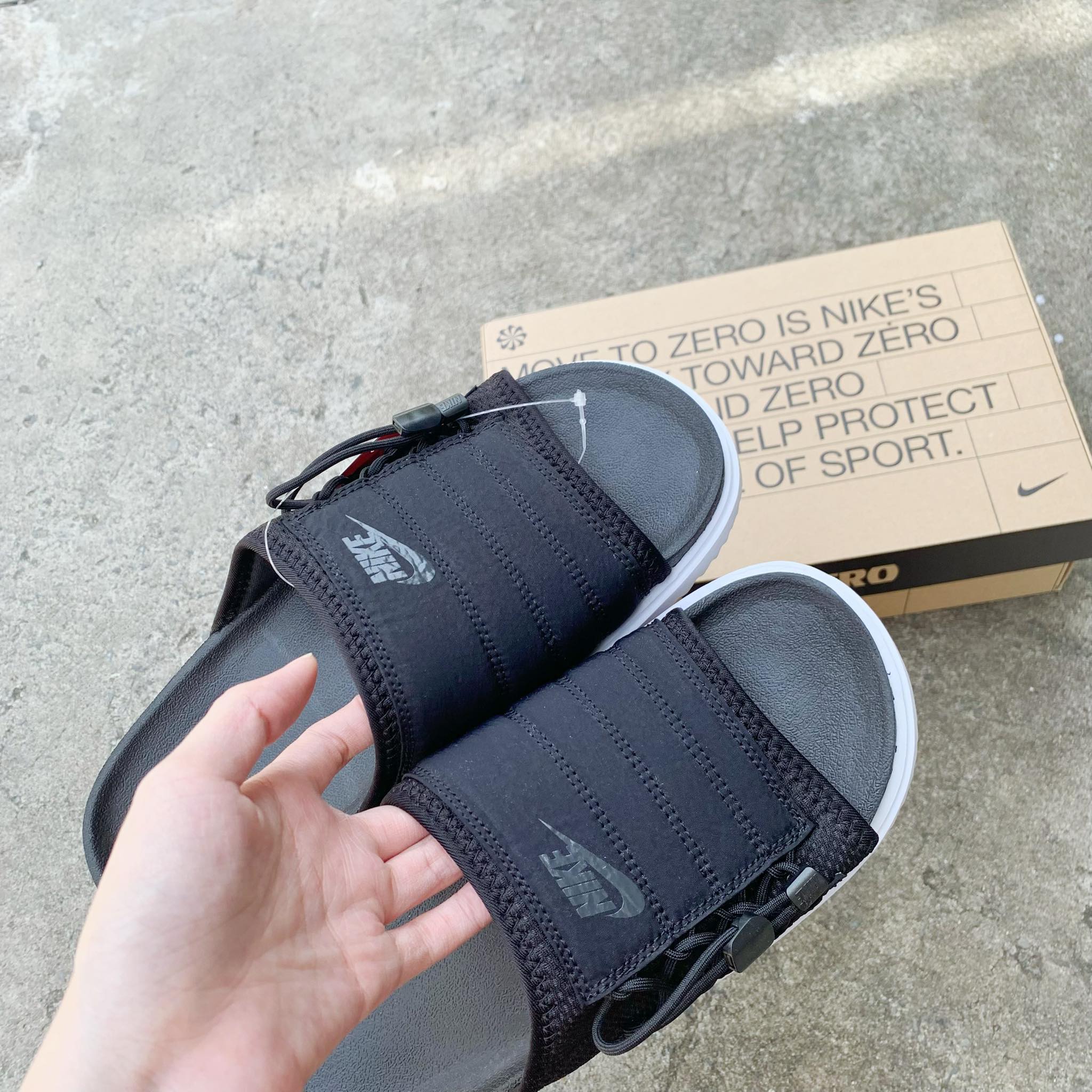 Dép Nike Asuna Slides Black White 
