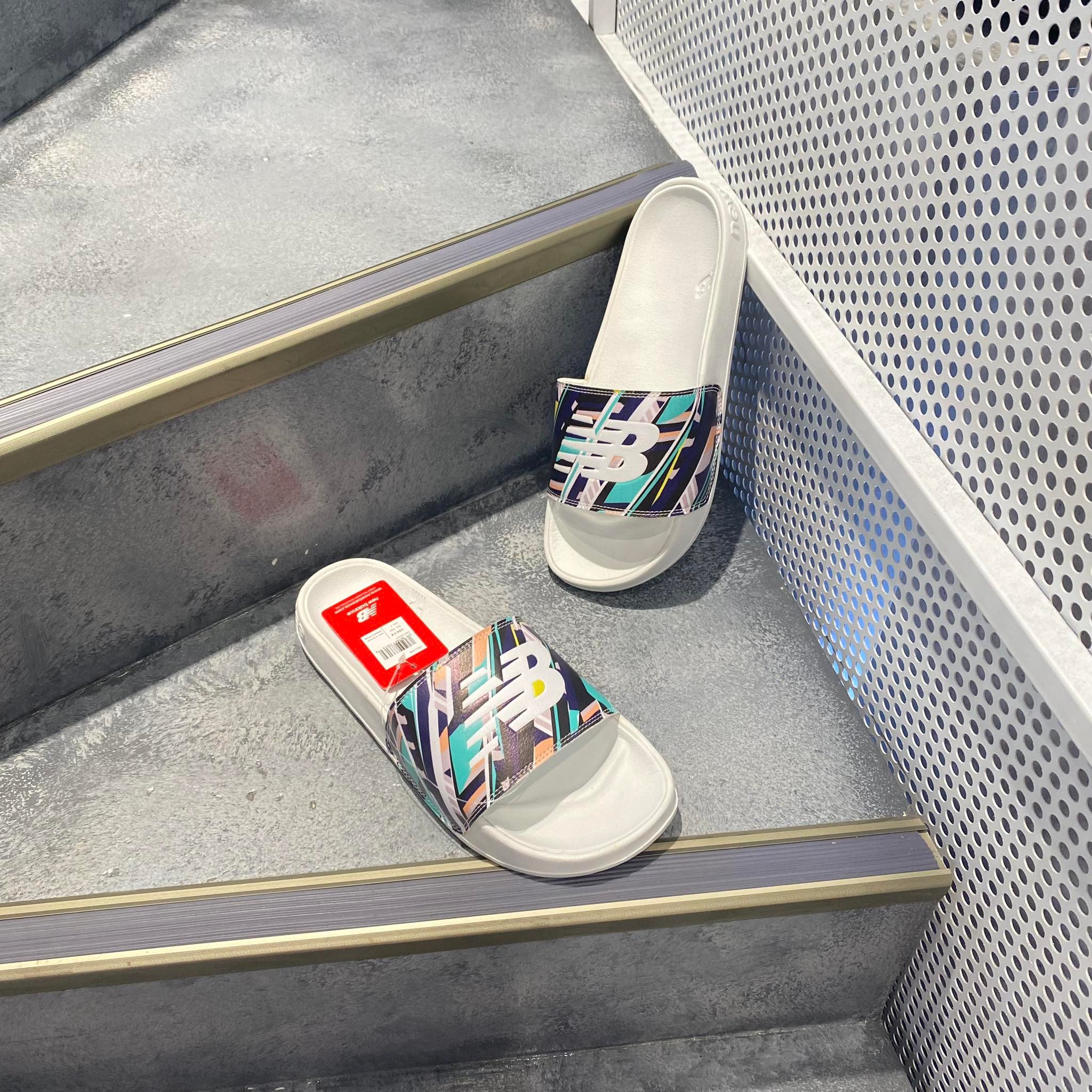 Dép New Balance White [SWF200GP] - GIAYSAU.VN