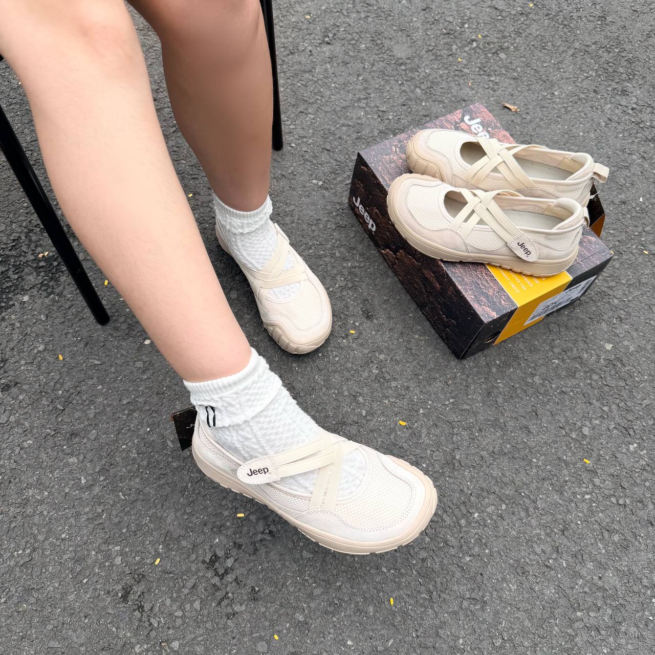 Giày Jeep Vintage Mary Jane Toe Ballet White-Grey P661W13310