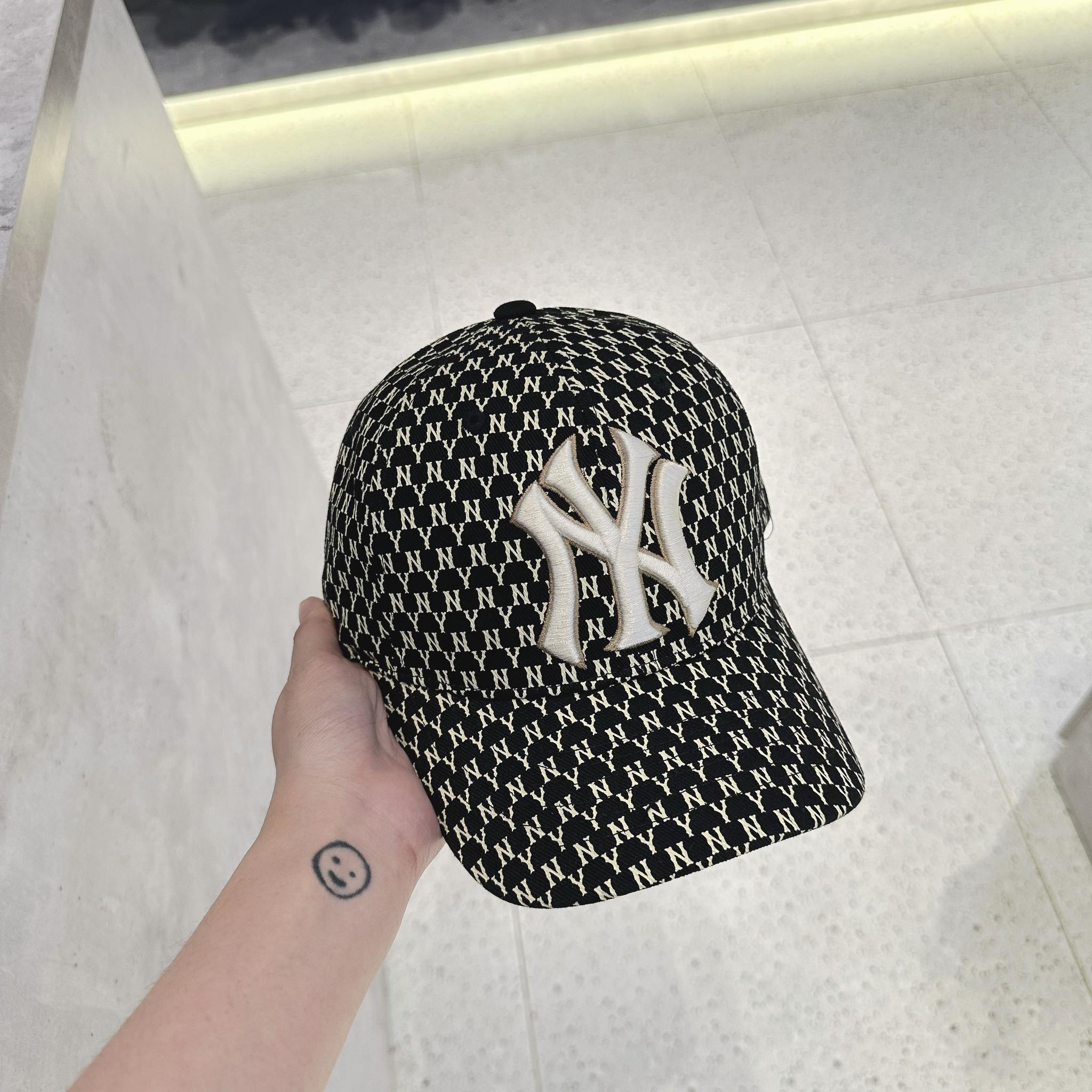 47 New York Yankees MLB Clean Up Cap  The Shoe Company