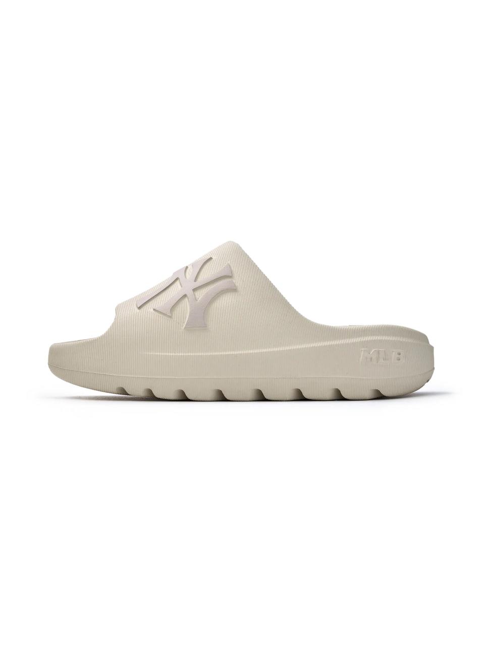 Dép MLB Skipper New York Yankees ''Cream'' [3ALPS0153 50IVS]