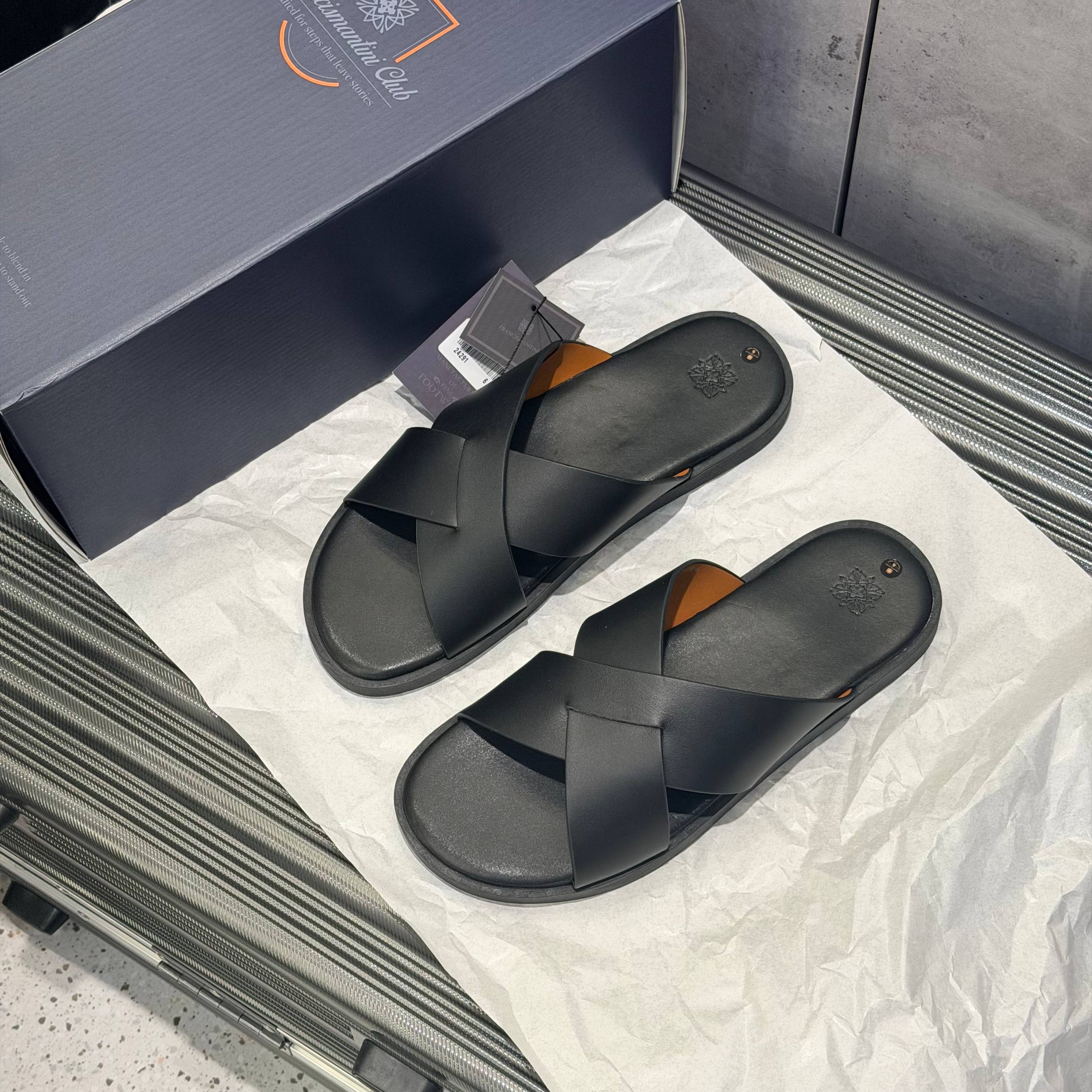 Dép Francis Mantini Nantucket Cross Strap Suede Black - NEW YEAR BÍNH NGỌ -