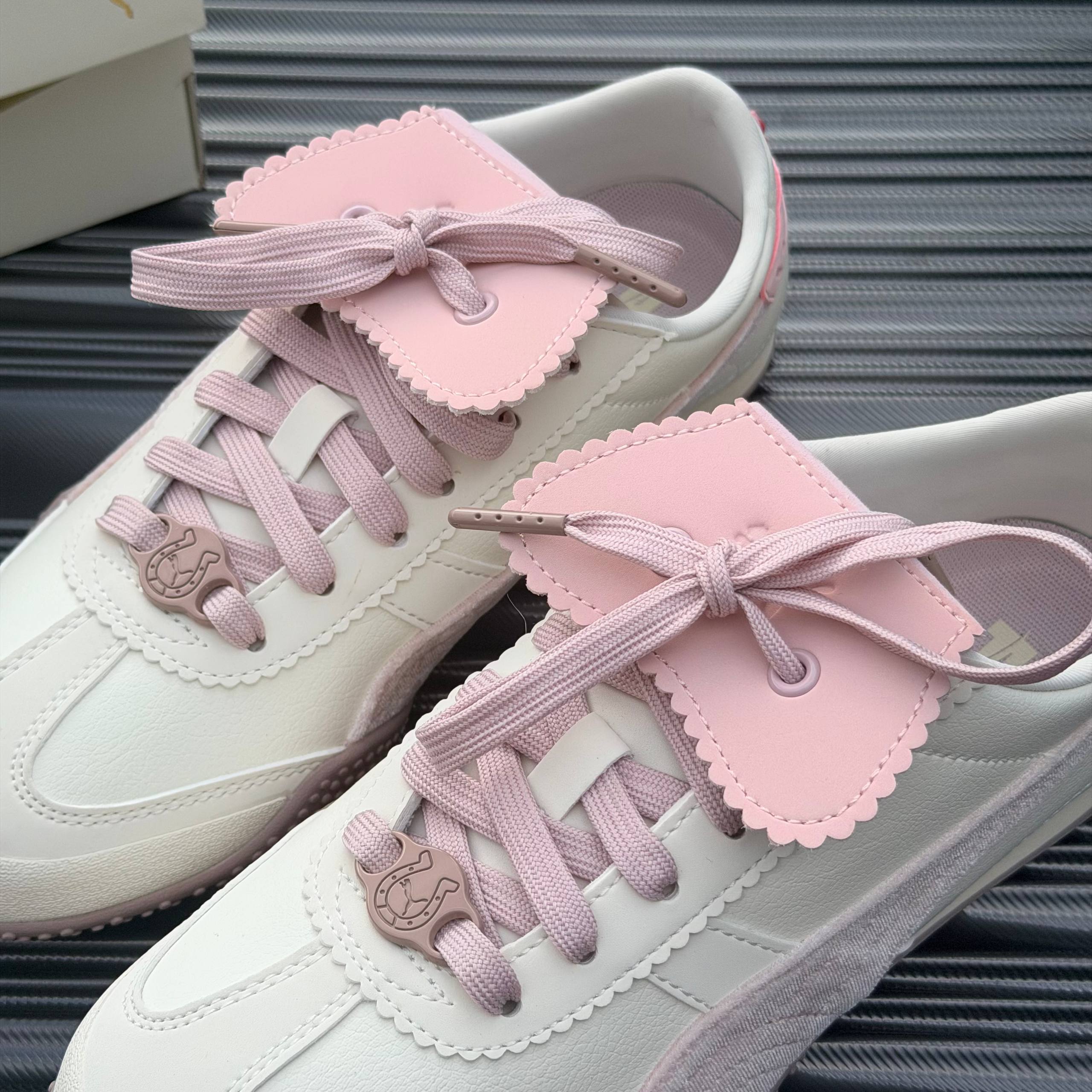 Giày Puma Bella UT Year of Horse Mist-Rose Latte - 406665-01-