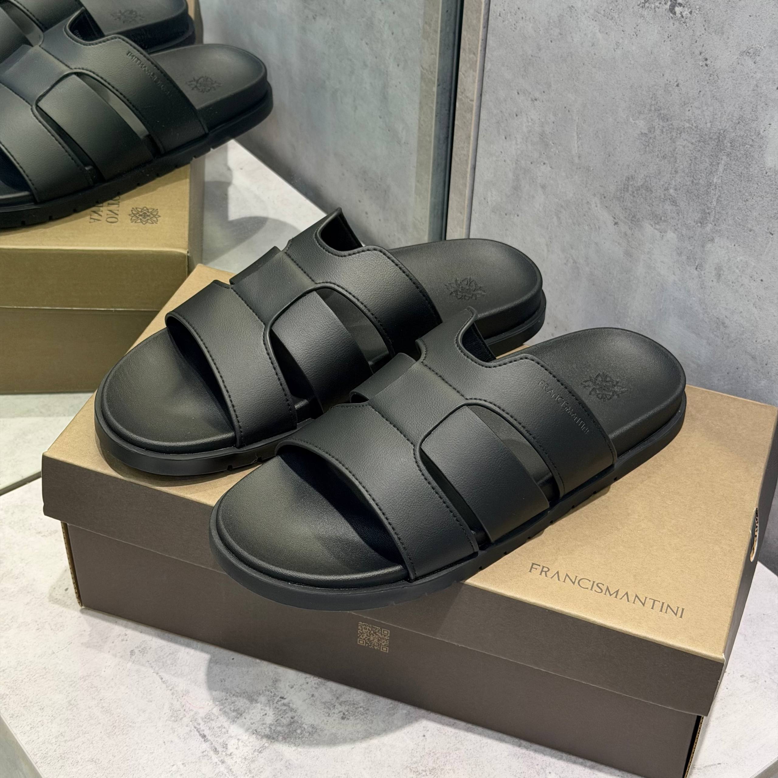 Dép Francis Mantini Velar Royale Black