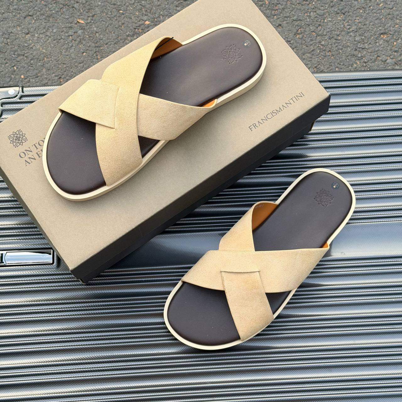 Dép Francis Mantini Nantucket Cross Strap Suede Begie